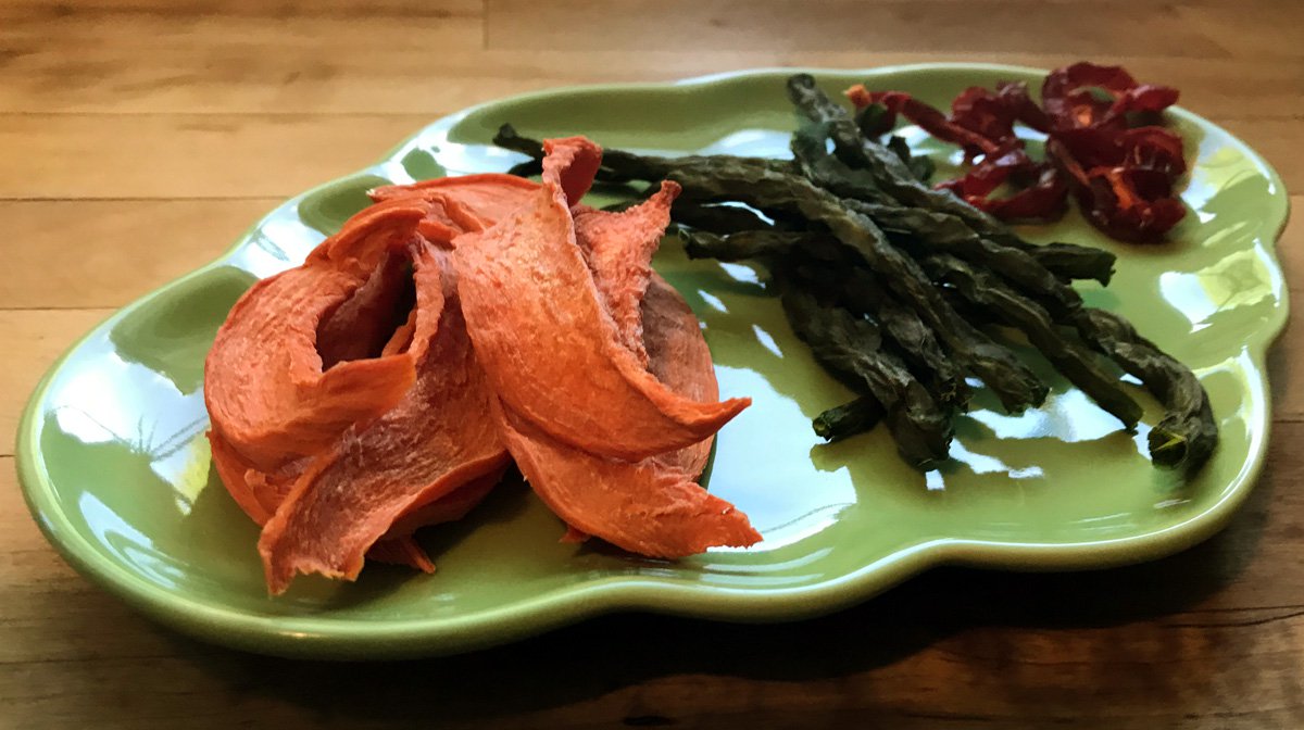 healthy dehydrated veggie treats for dogs HERO